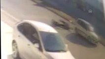 Otomobile çarpan motosikletin sürücüsü hastanede öldü