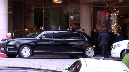 Putin zirveye katılmak üzere otelden ayrıldı