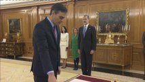 Pedro Sánchez promete su cargo ante el rey