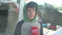 Ora News - U braktis nga prindërit, djalin nga Vlora e rrisin romët