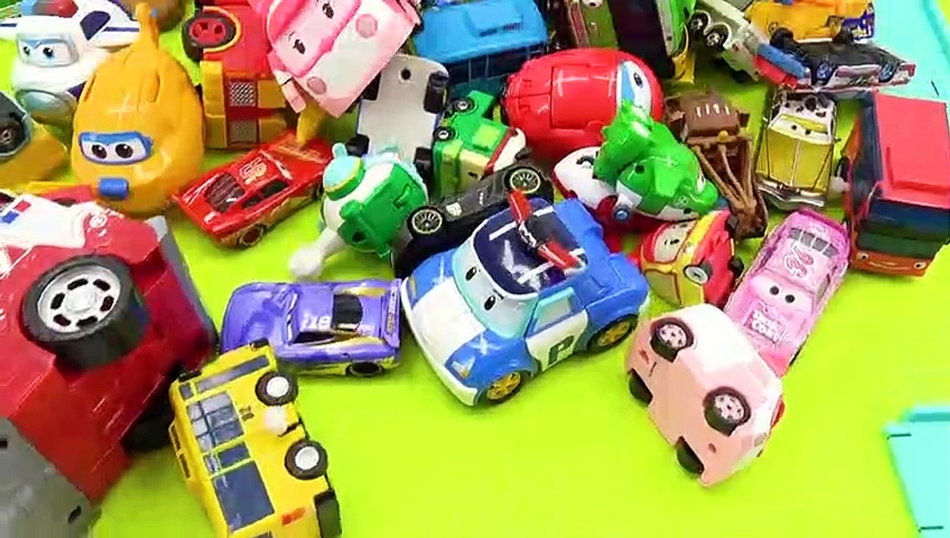 Colorful toys are in box. Robocar Poli, Super Wings, Car 3 toys are ready  to come out from box. - video Dailymotion