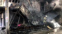 Mutfak tüpünün patlaması sonucu bir iş yeri ve 3 katlı atölye yandı