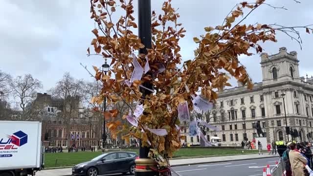 Brexit karşıtları parlamento önünde protesto eylemi yaptı