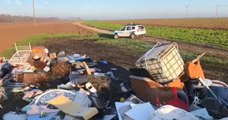 Dans l'Oise, un maire renvoie 10 tonnes de déchets laissées dans la nature à son propriétaire