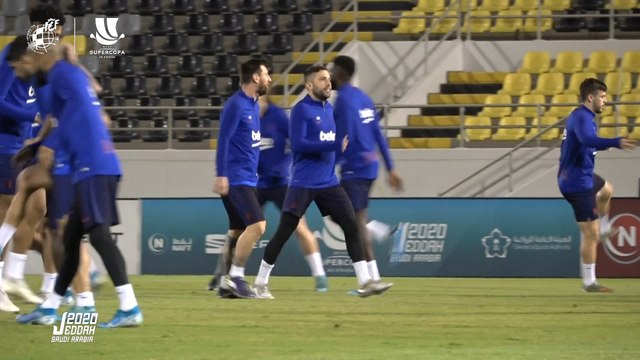 Entrenamiento del FC Barcelona previo a la semifinal de la Supercopa