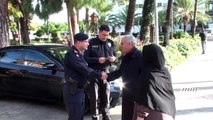 Şehit polis Fethi Sekin'in babasına otomobil hediye edildi