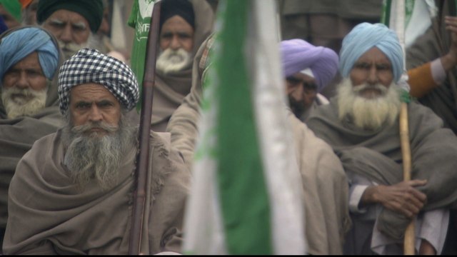 Nationwide strike in India after farmers' suicides