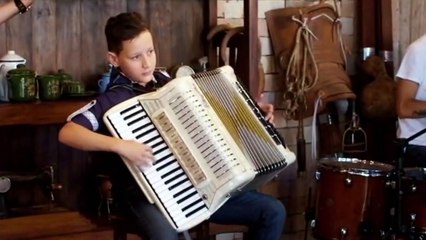 RECORDANDO VONINHO - Lucas José