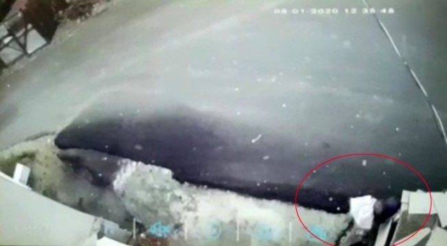 Hırsızlık yaptıktan 1 saat sonra yakalandı