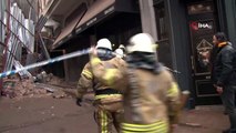 Beyoğlu'nda inşaat halindeki binada çökme meydana geldi. Olay yerine itfaiye ekipleri sevk edildi. Ekiplerin çalışmaları sürüyor.