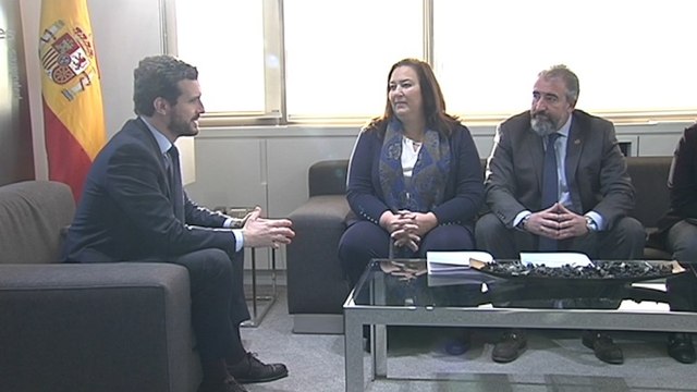 Casado se reúne con la Asociación de víctimas del Terrorismo