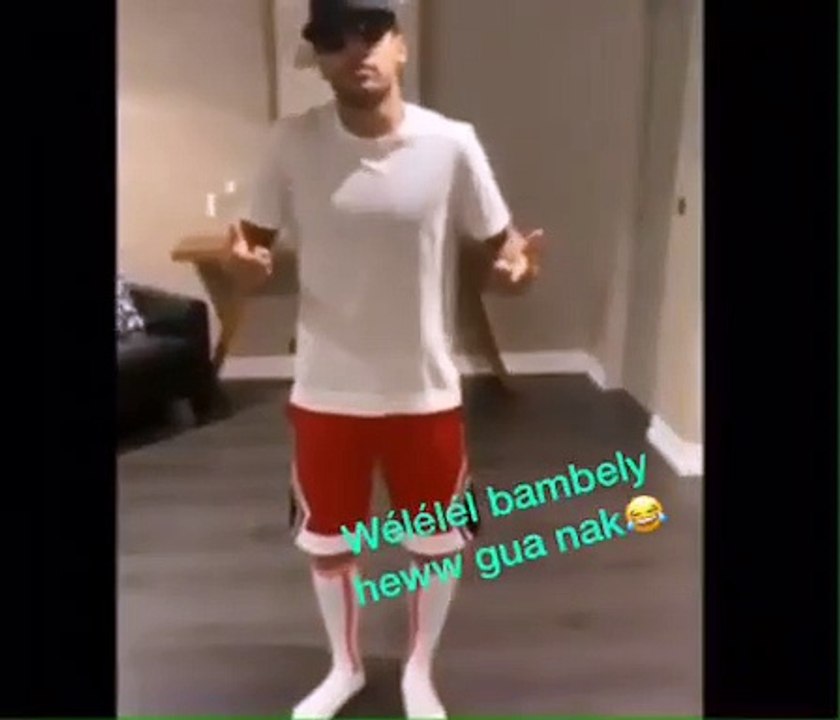 Les pas de danse de Neymar sur "Mirnaa" de Bambaly Seck