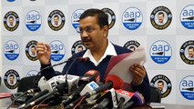 Kejriwal compares schools run by MCD and Delhi government, laudes his gov.