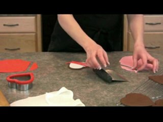 How to Decorate Cookies for Valentine's Day