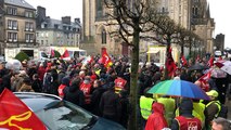 Contre la réforme des retraites, 400 manifestants dans la rue