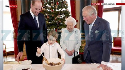 Скачать видео: PRINCI HARRY DHE MEGAN HEQIN DORE NGA JETA NE PALLATIN MBRETEROR - News, Lajme - Kanali 7