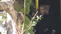 La Infanta Cristina despide a la Infanta Pilar al lado de su familia