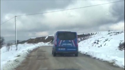 460 tarihi sikkeyi satmak isteyen iki şüpheli yakalandı