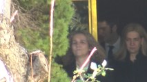 La Infanta Cristina despide a la Infanta Pilar al lado de su familia