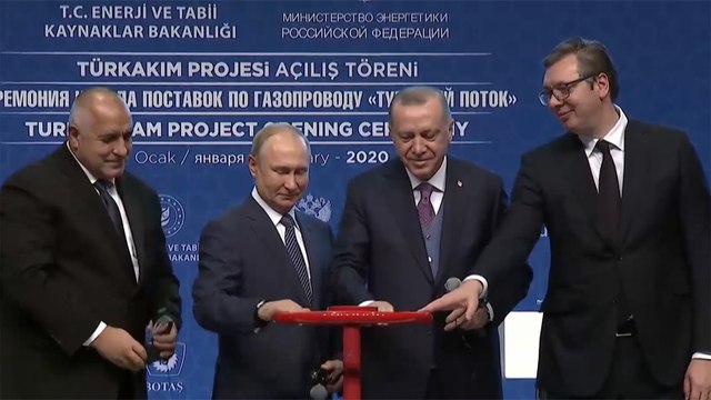 روسيا تسعى عبر خط الأنابيب لتعزيز نفوذها بنقل إمدادات الغاز لأوروبا