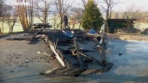شاهد: إحراق تمثال خشبي لترامب في مسقط رأس زوجته ميلانيا في سلوفينيا