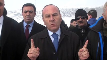 Yüksekova'da "kayaklı koşu" yarışması