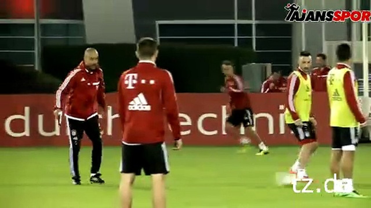 Guardiola antrenmanda sinirlenirse...