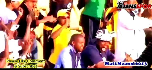 Bir kalecinin yiyebileceği en iyi gol! Hem bacak arası hem topuk...