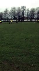 Amatör maçta şık frikik golü!