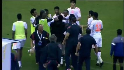 Kaleciyi önde gördü 40 metreden golünü attı!