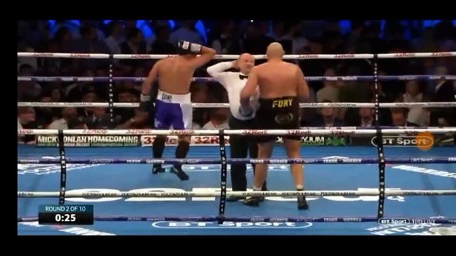 Tyson Fury maçı bıraktı tribündeki kavgaya daldı