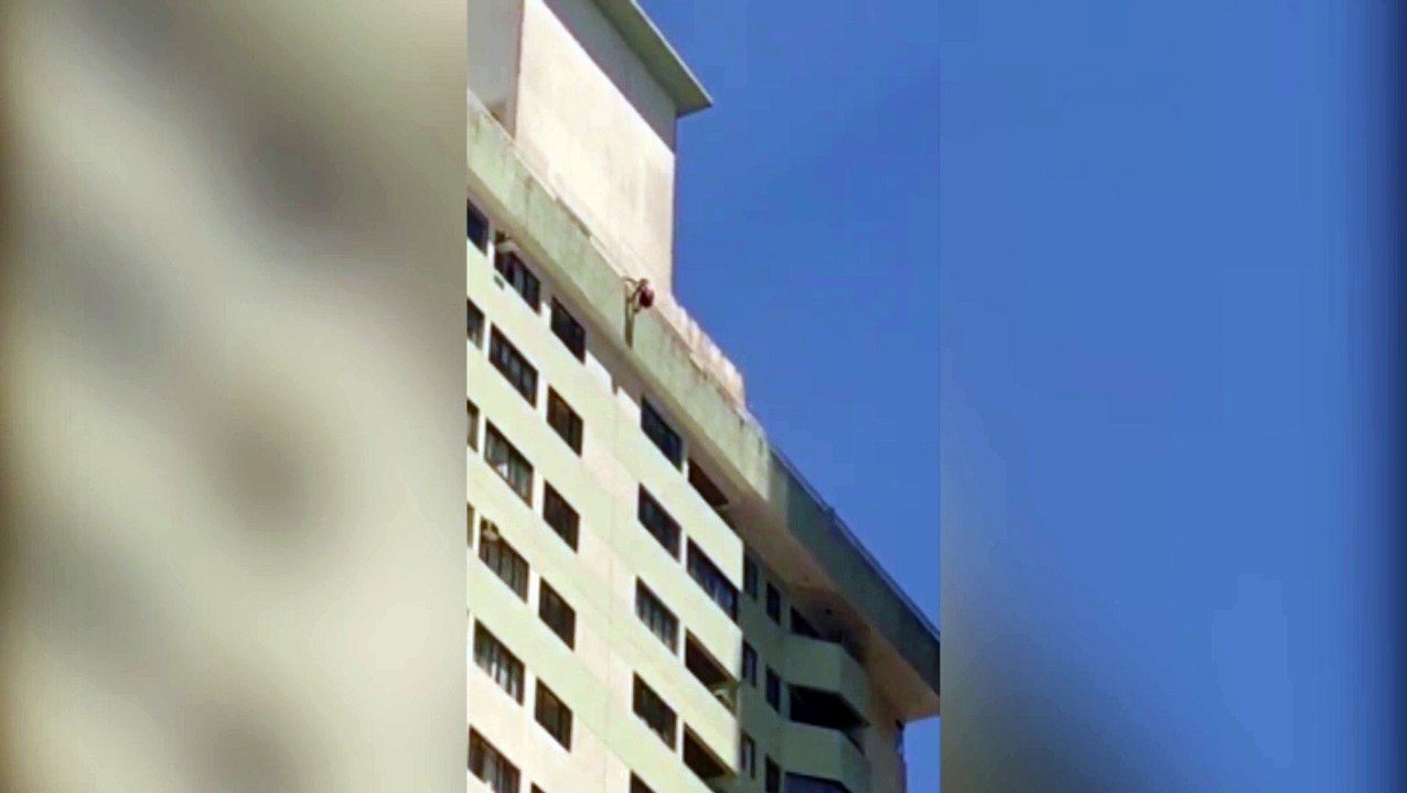 Homem morre ao cair de prédio com 17 andares em Balneário Camboriú