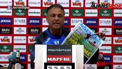 Habere kızdı gazeteyi yırttı!