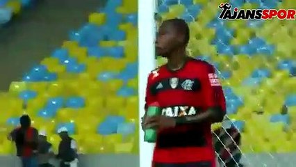 Kornerden direk kaleye! İmkansızı başardı...