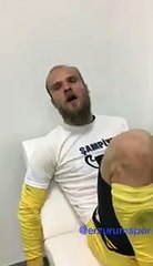 Final maçında 4 penaltı kurtaran Hakan Cambazoğlu'ndan şampiyonluk şarkısı