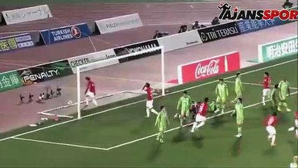 Japon kaleci tek yumrukla iki kişiyi sakatladı