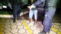 Jovem danifica para-brisas de carro e ônibus e acaba detido em ação da Guarda Municipal