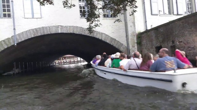 Bruges Belgium Canal Tour - Canal Boat Tours BRUGES | BELGIUM
