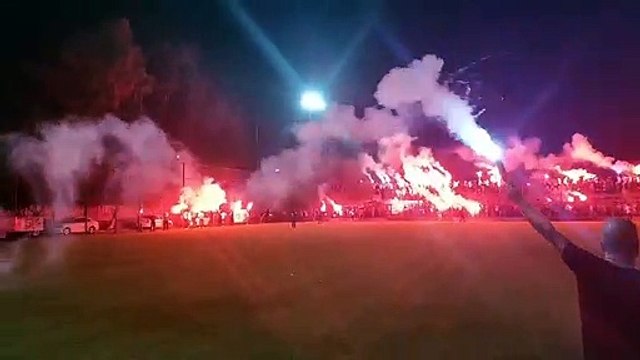 Adana Demirspor taraftarından Denizlispor maçı öncesi tesis ziyareti!