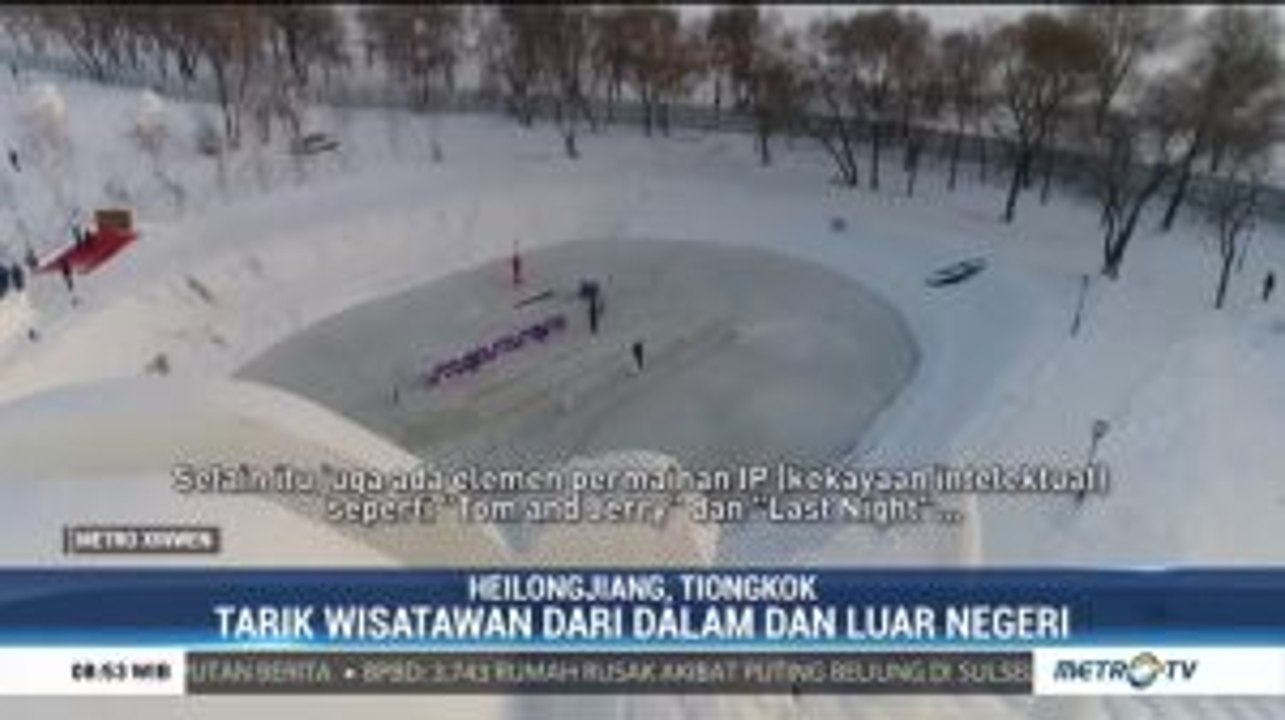 Bermain Salju di Taman Kastil Tiongkok