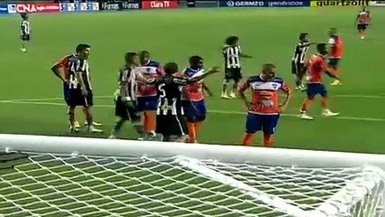 Yok böyle korner vuruşu! Komedi...