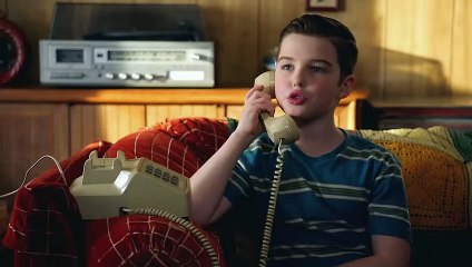 Young Sheldon S03E12 Body Glitter and a Mall Safety Kit