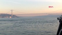 İstanbul boğazı çift yönlü deniz trafiğine kapatıldı