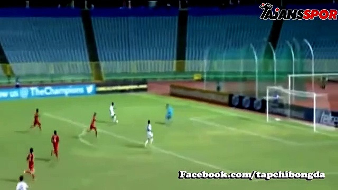 Komedi! Bu gol kaçar mı? Fena küfür yedi!