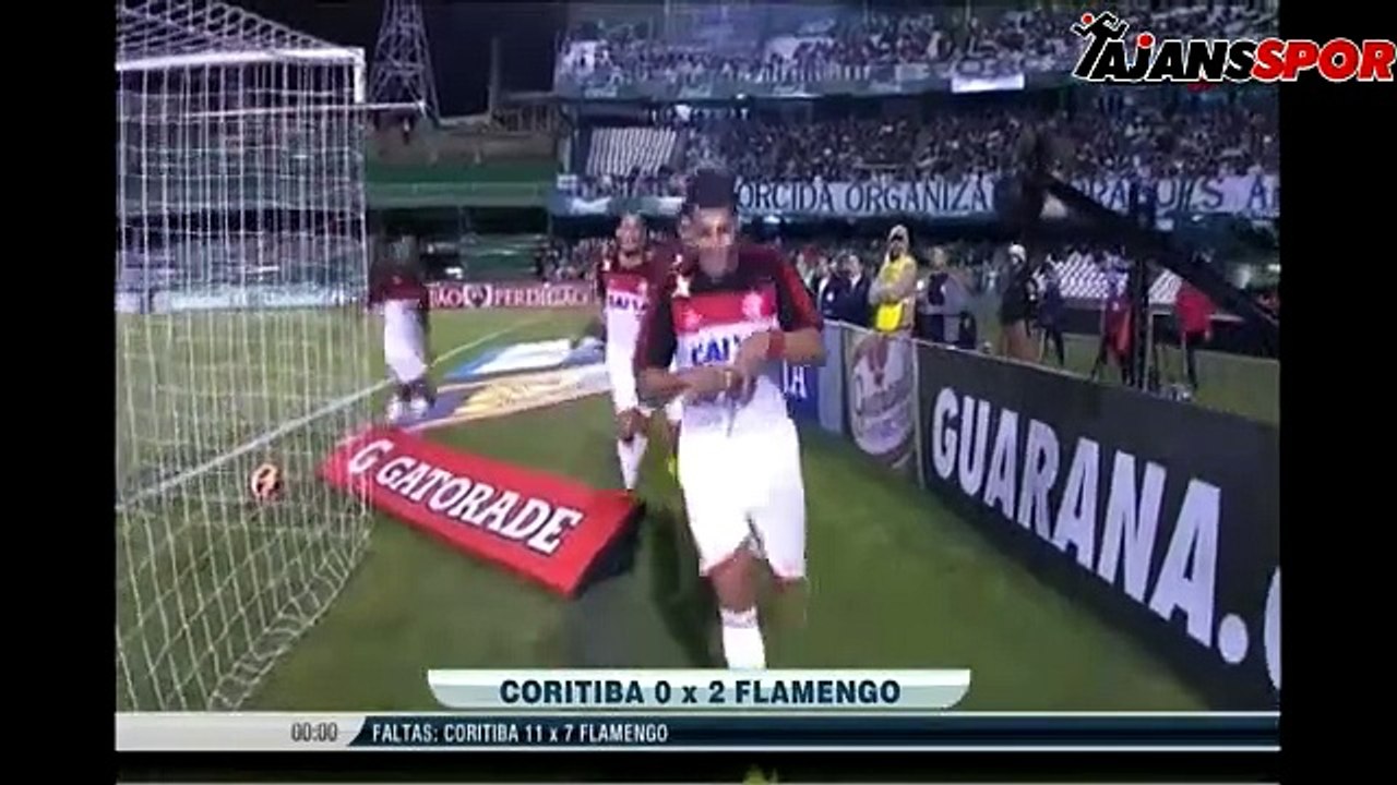 Andre Santos attı, Alex de Souza üzüldü...