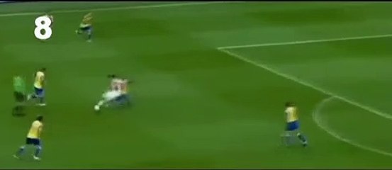 En güzel Luis Suarez golleri 8