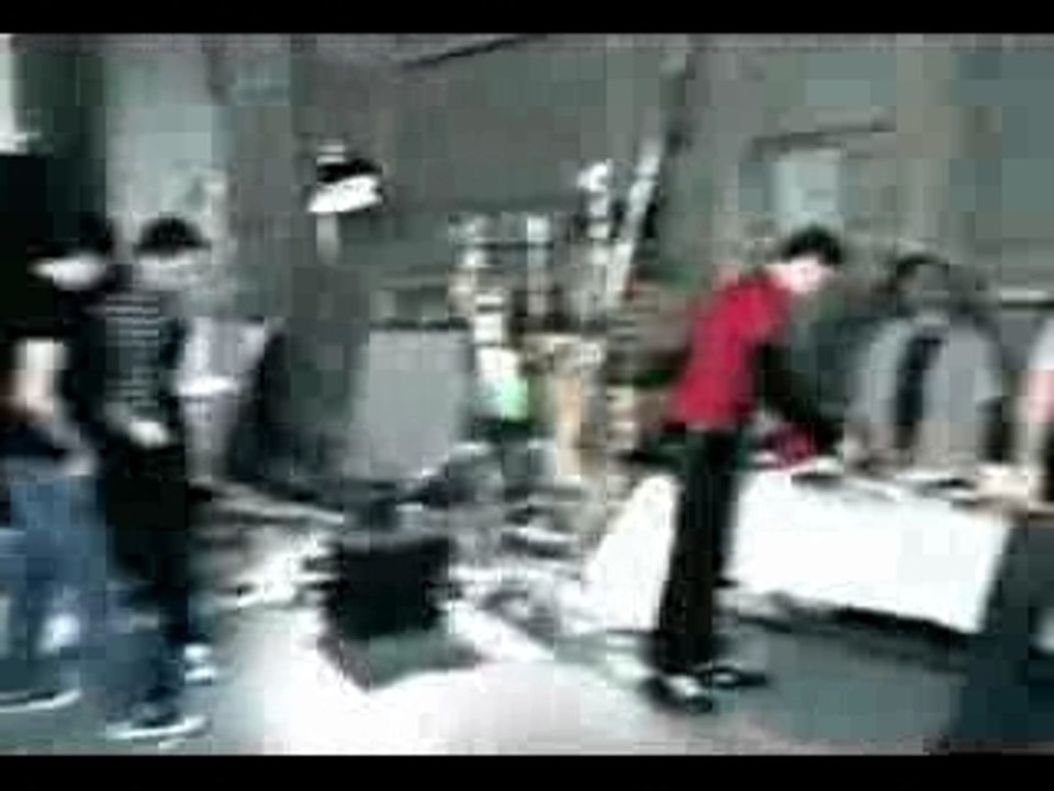 Avril Lavigne - He Wasnt ( Official Video )