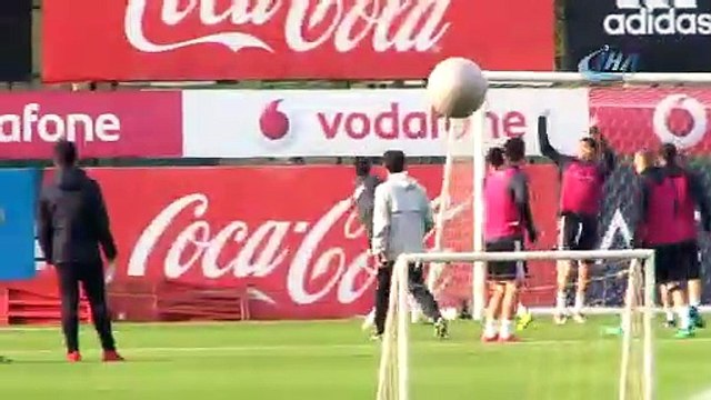 Beşiktaş, Fenerbahçe maçı hazırlıklarını sürdürdü