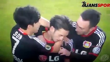 Hakan Çalhanoğlu müthiş frikiklerine devam ediyor!