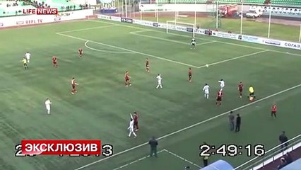 Bu kez hakem futbolcu dövdü!